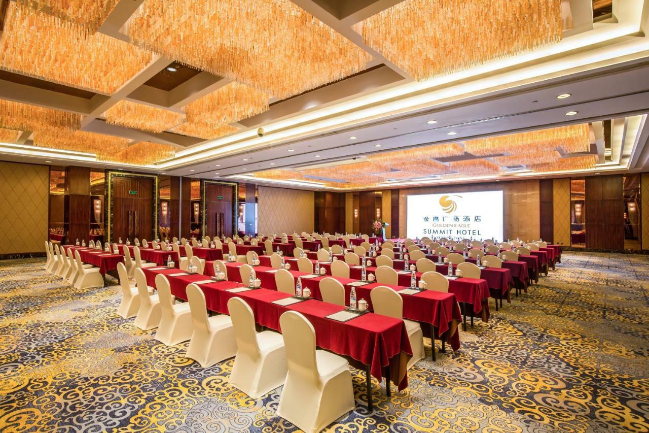 Golden Eagle Summit Hotel Кунмин Екстериор снимка